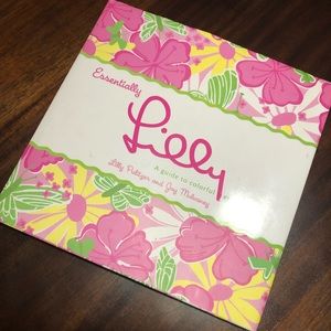 Lilly Pulitzer Essentially Lilly Book